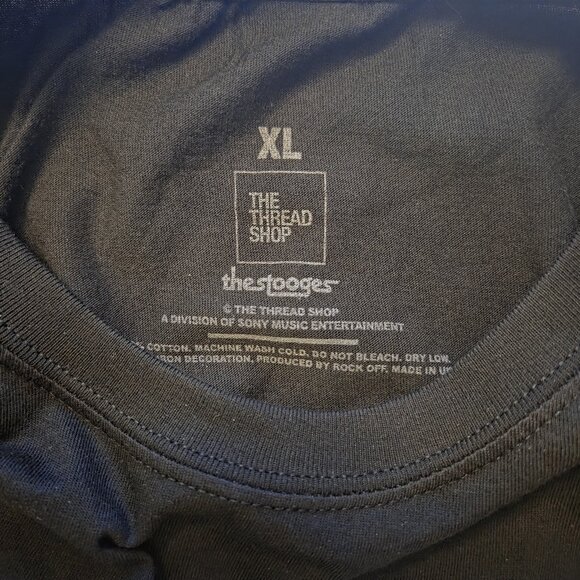 The Stooges Iggy Pop Crowd Walk punk rock Official T-Shirt XL NWT - Picture 3 of 3